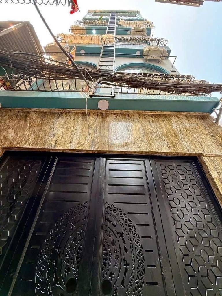 Bán gấp tòa CHDV Nguyễn Trãi 7 tầng, dòng tiền 95tr/tháng, ngay cạnh Royal City