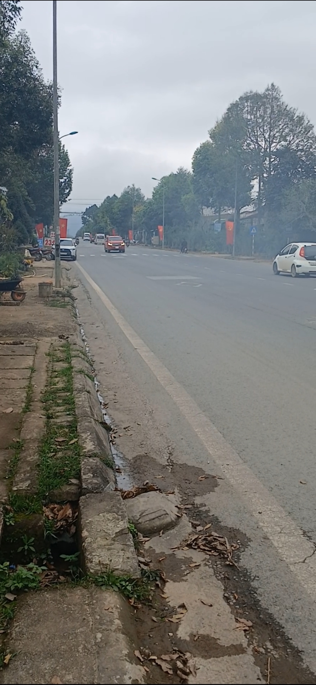 Bán đất mặt tiền QL6, Hòa Bình: Siêu rẻ, vị trí đắc địa cho kinh doanh, kho xưởng, công ty