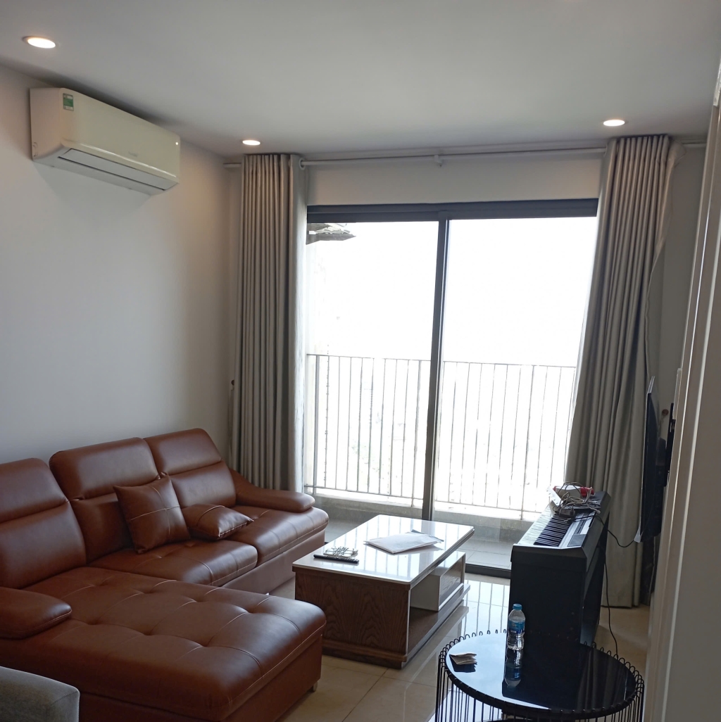Cho Thuê Căn Hộ 2PN Vinhomes D Capitale C6 - Nội Thất Đầy Đủ, Vị Trí Đắc Địa