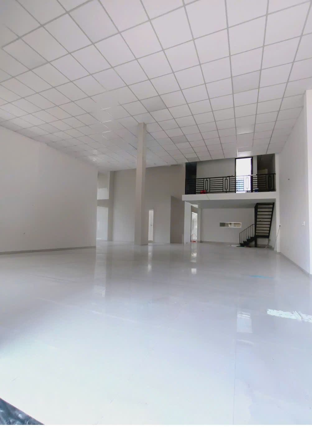 Cho thuê mặt bằng trệt lửng KDC Hồng Loan 5C, Cần Thơ - 180m², 20tr/tháng