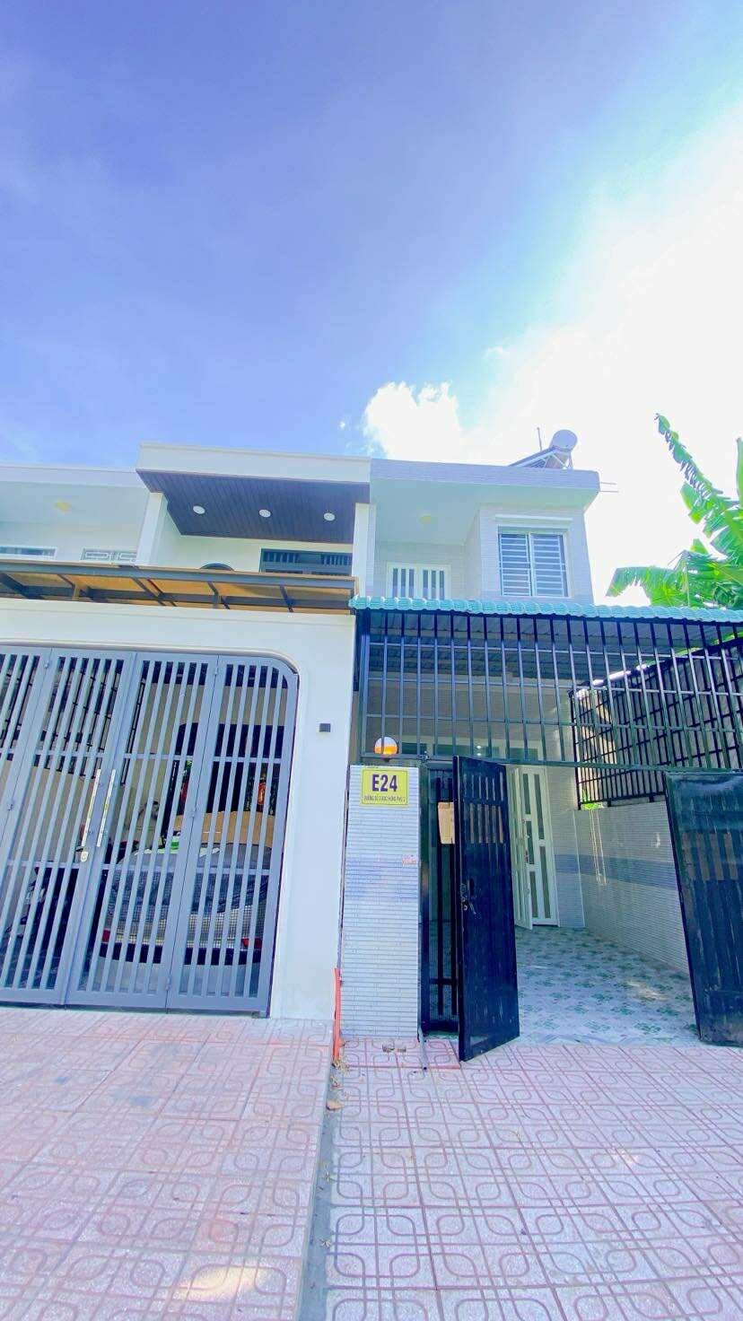 Nhà 3PN có sân ô tô MT đường rộng, gần Mobifone, Cái Răng, Cần Thơ - 8 Triệu/tháng