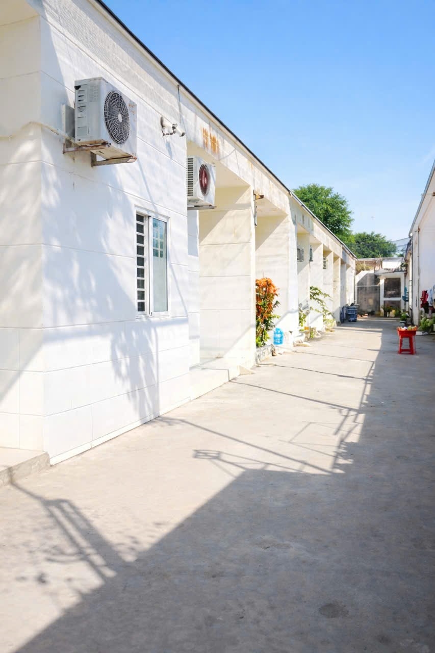 Dãy trọ mặt tiền - gần phà đình khao