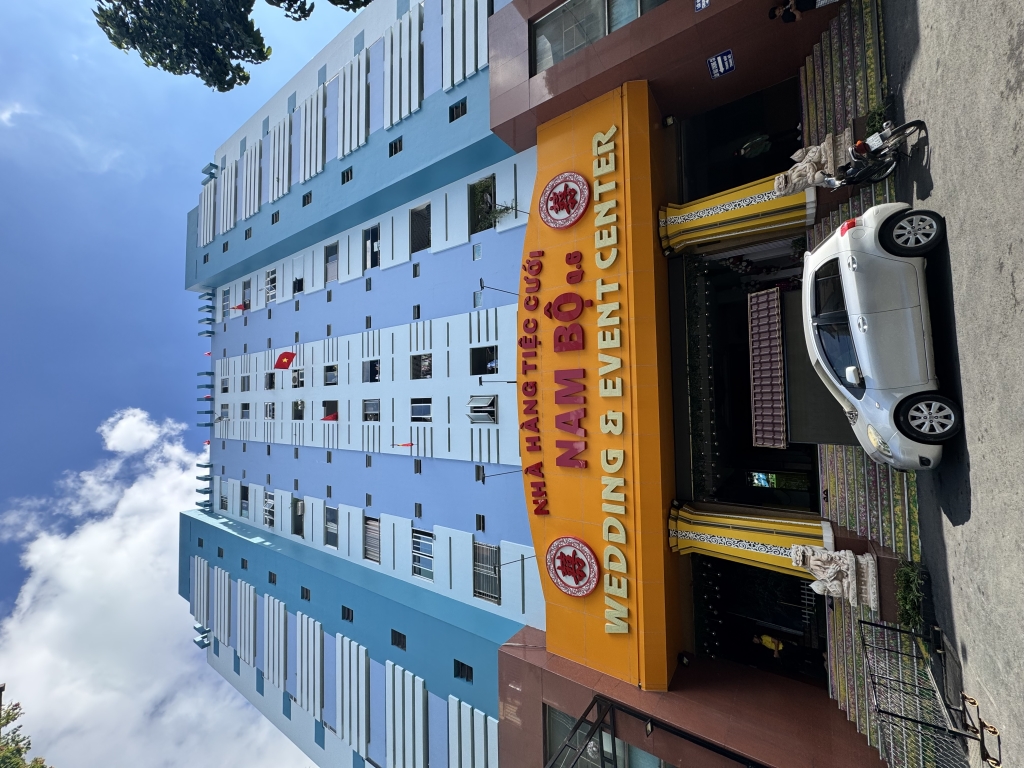 Cho thuê căn hộ 2 mặt tiền thoáng mát, full nội thất cao cấp, dọn vào ở ngay - Quận 6